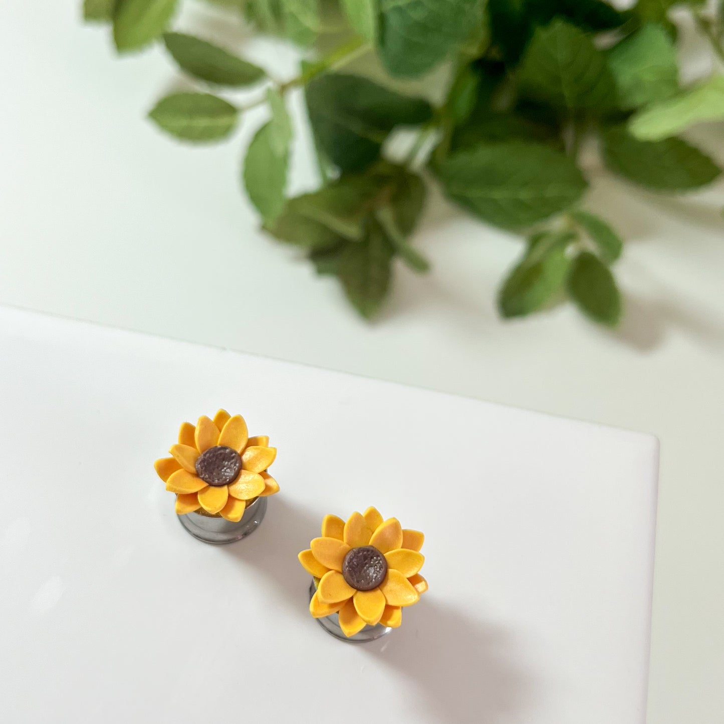Sunflower plug | stainless steel