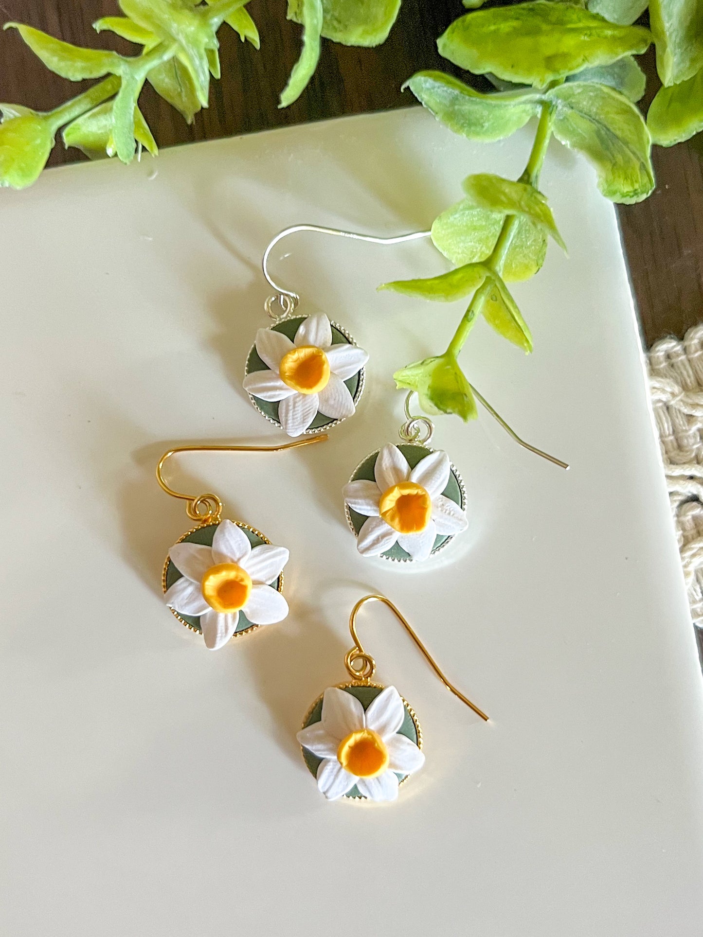 Daffodil earrings | multiple metal options