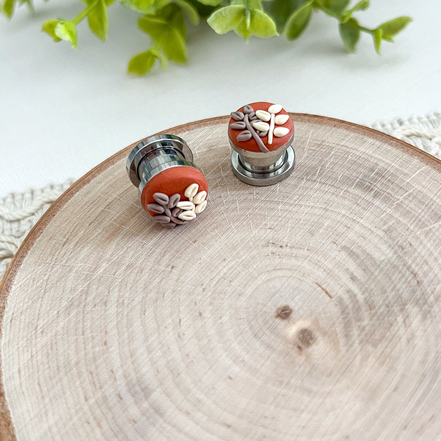 Burnt orange fern plug | stainless steel