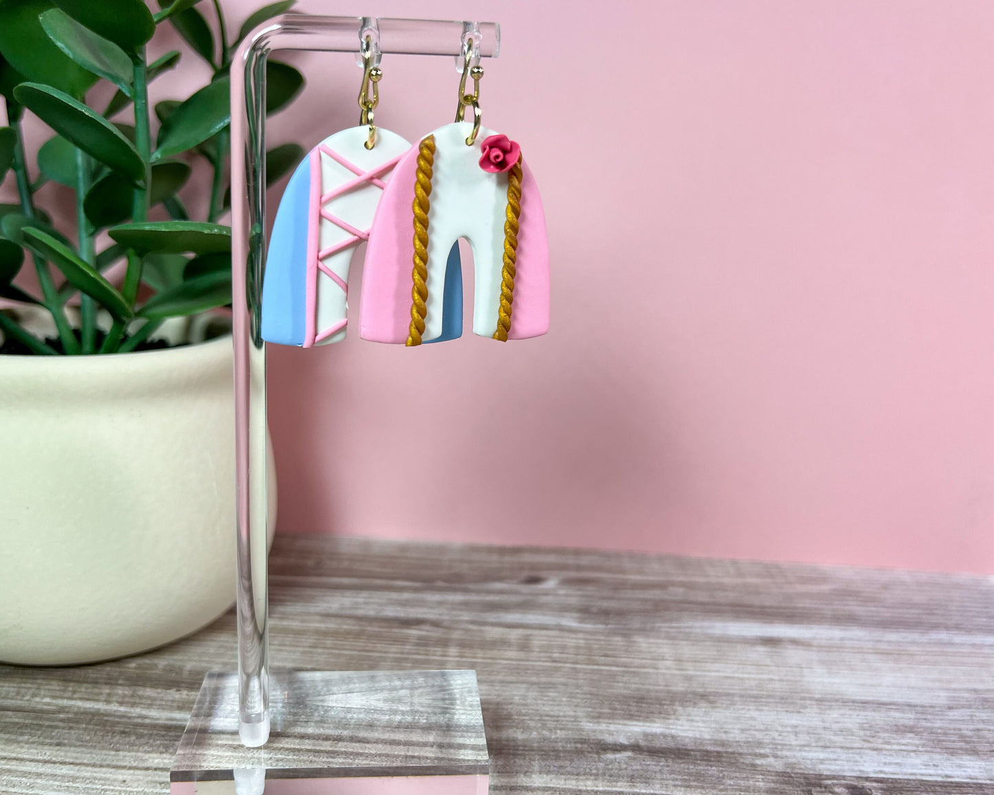 Princess dresses asymmetrical earrings | 18k gold plated