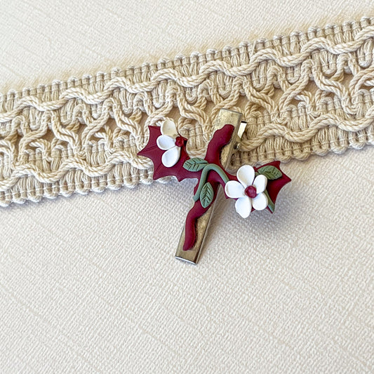 Red dragon clip with white floral details | 1.75" alligator clip