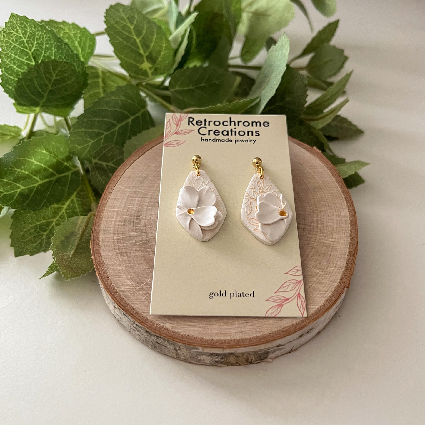 Small white and gold floral earrings | 24k gold plated