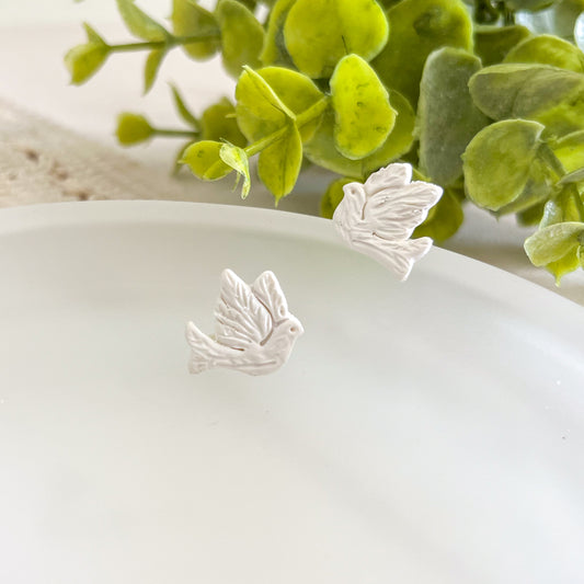 Dove stud | sterling silver
