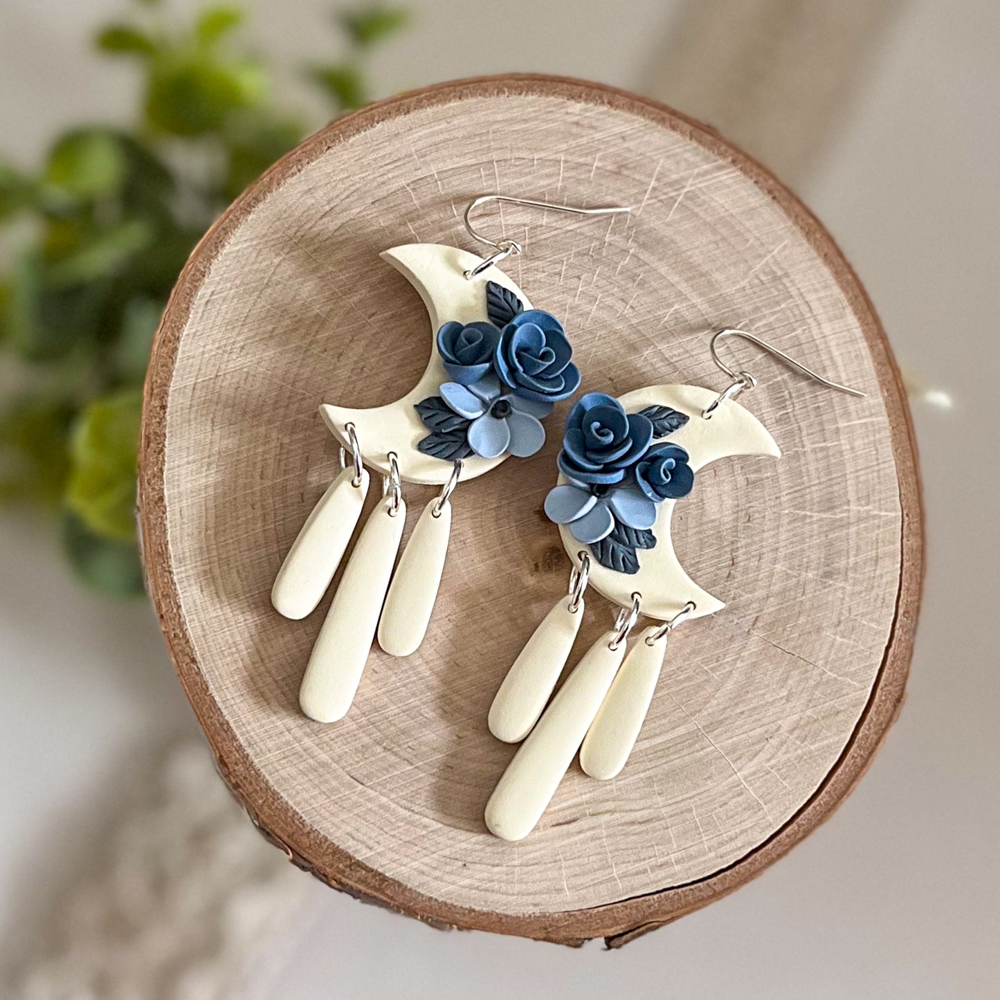 Off-white moon with blue flowers and dangles earring | sterling silver