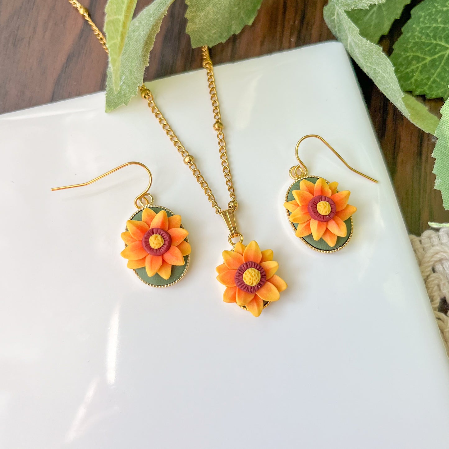 Blanket flower set (earrings and/or necklace) | multiple metals