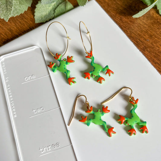 Red Eyed Tree Frog Earrings | 18k gold plated