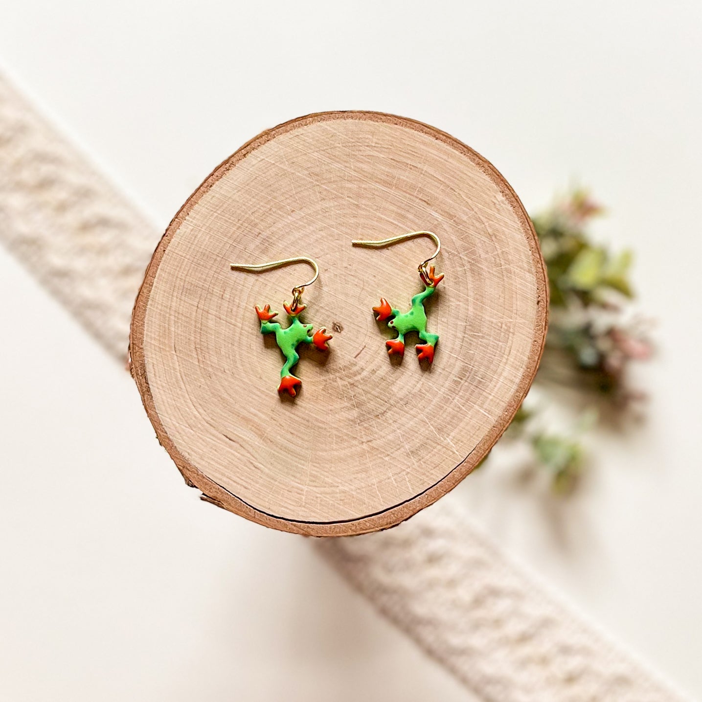 Red Eyed Tree Frog Earrings | 18k gold plated