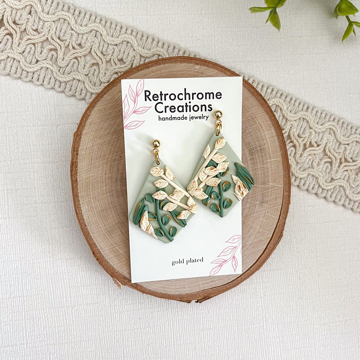 Botanical diamond earrings | 18k gold plated