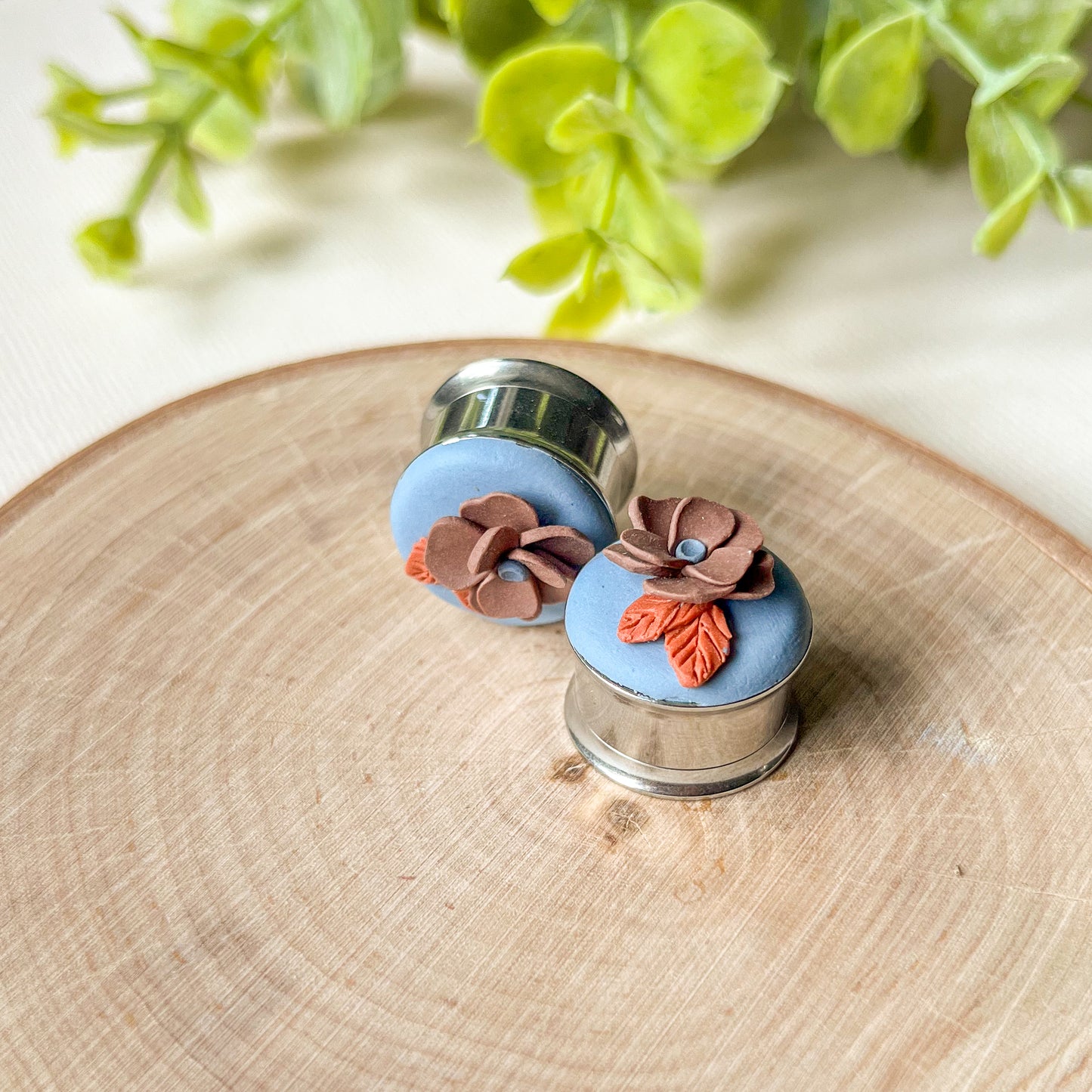 Blue and brown floral plug | stainless steel