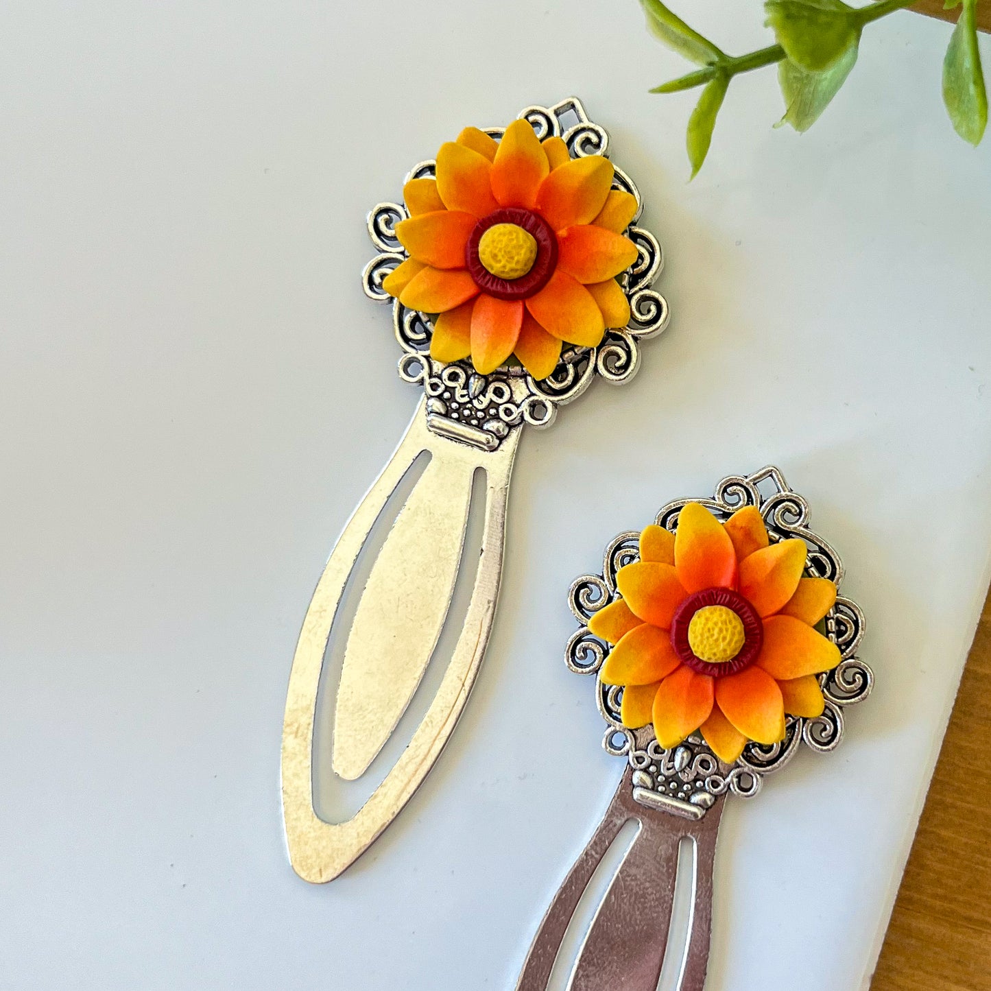 Blanket flower bookmark (short)