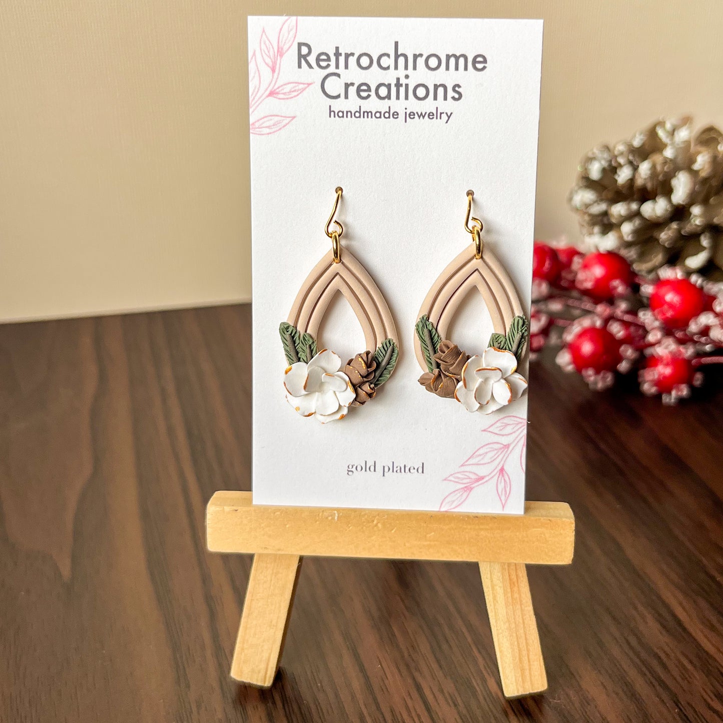 Pinecone winter earrings | 18k gold plated