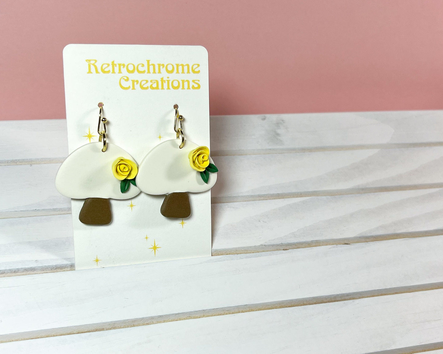 white mushroom with yellow rose | 18k gold plated