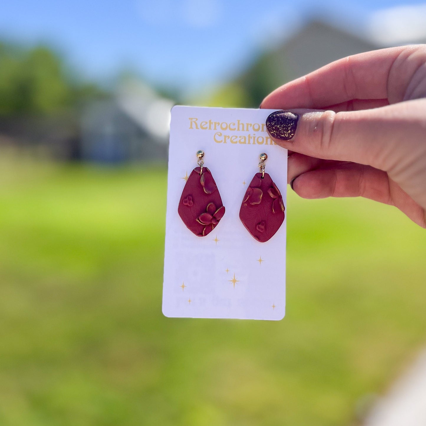 Dusty red floral earring (small) | 24k gold plated