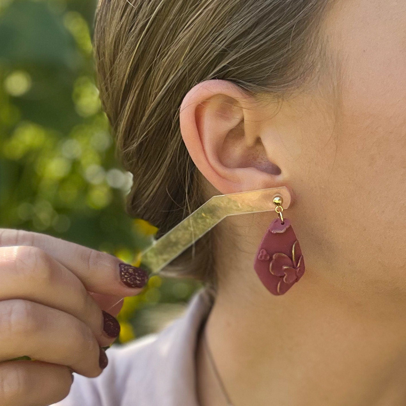 Dusty red floral earring (small) | 24k gold plated