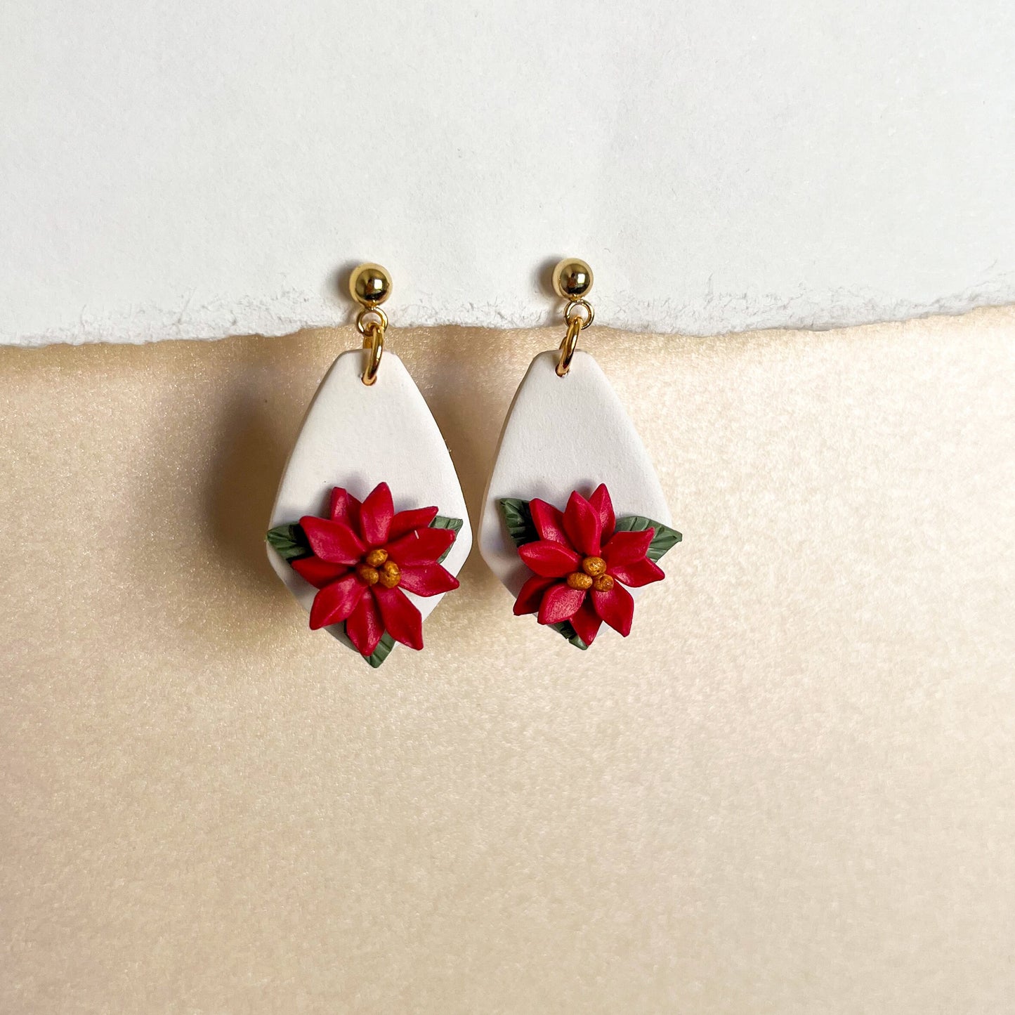 White earrings with poinsettia detail | 24k gold plated